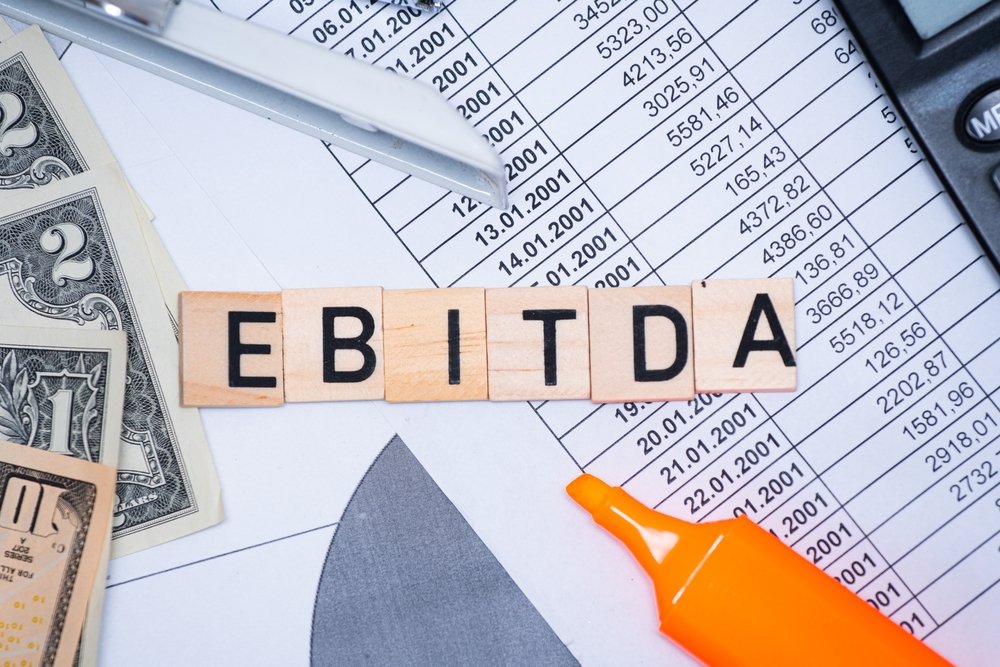 نسبة الدين للربح التشغيلي (Debt-to-EBITDA) – أهميتها في تحليل الأداء المالي